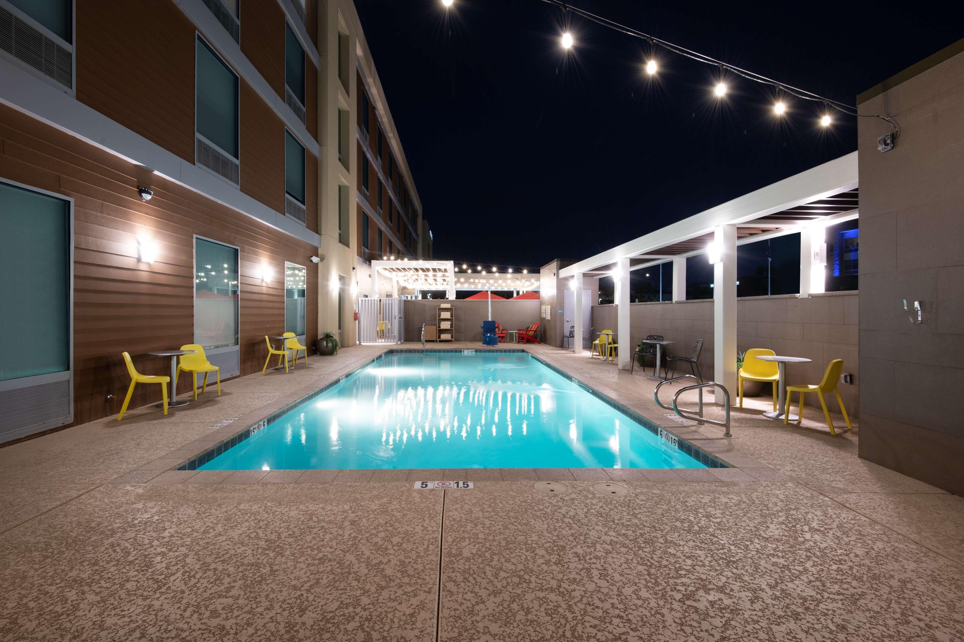 Home2 Suites By Hilton Phoenix Airport North, Az Exterior photo